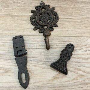 VTG Cast Iron Wall Mounted Paper Clip Keyholder Haso Iron Latch Lot of 3